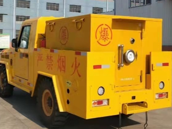 阳曲凯龙爆破器材运输车：保障爆破任务的安全运行